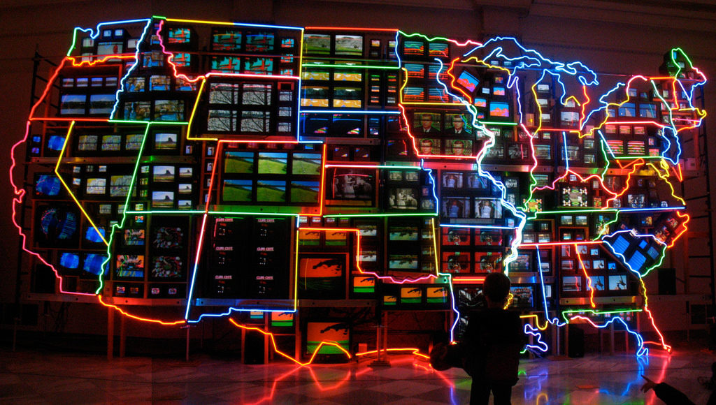 Installation vidéo - Electronic SuperHighway Nam June Paik