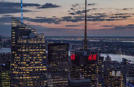 Les enseignes lumineuses dans la ville de New York